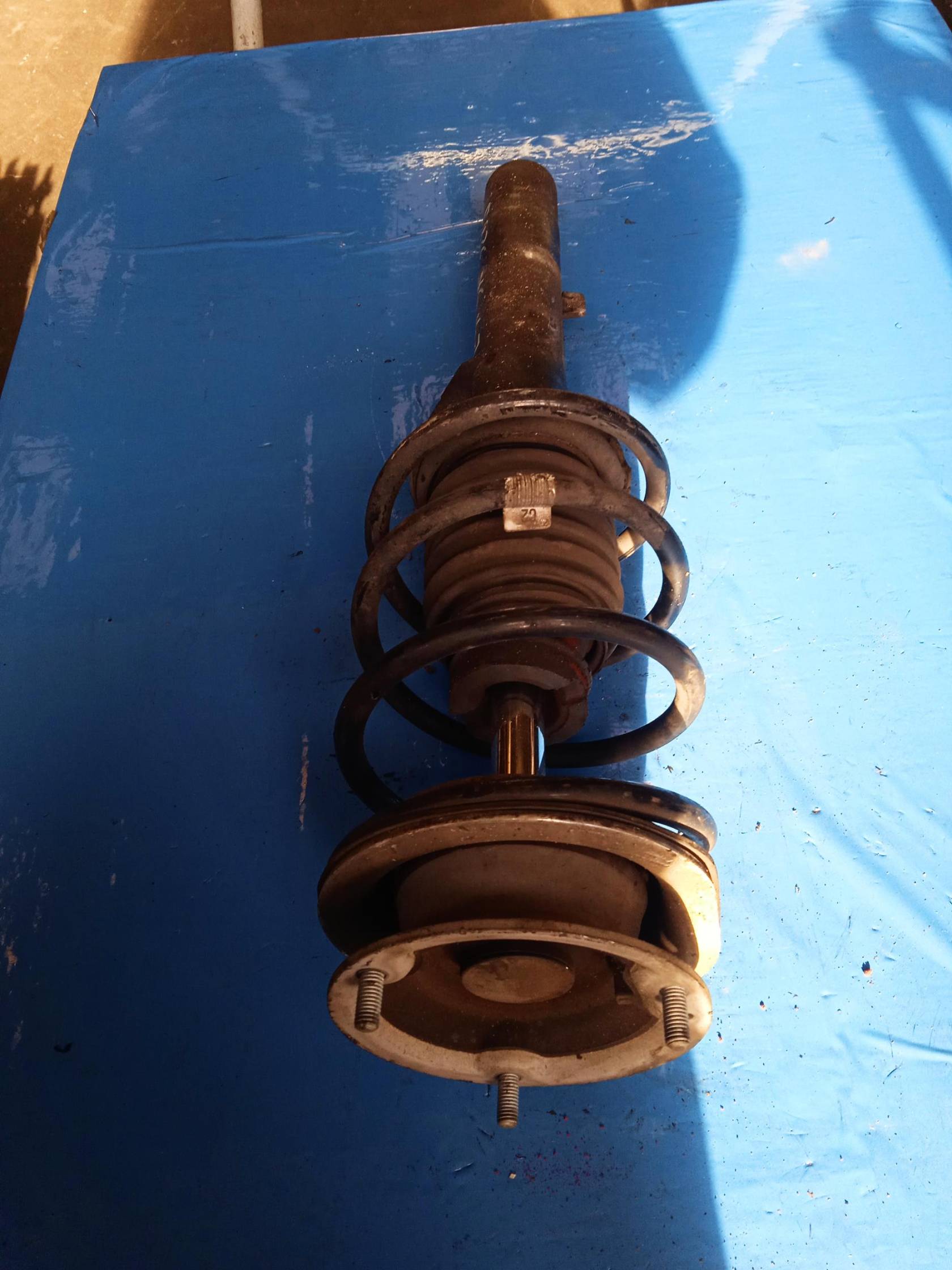 Ammortizzatore ant. sx.